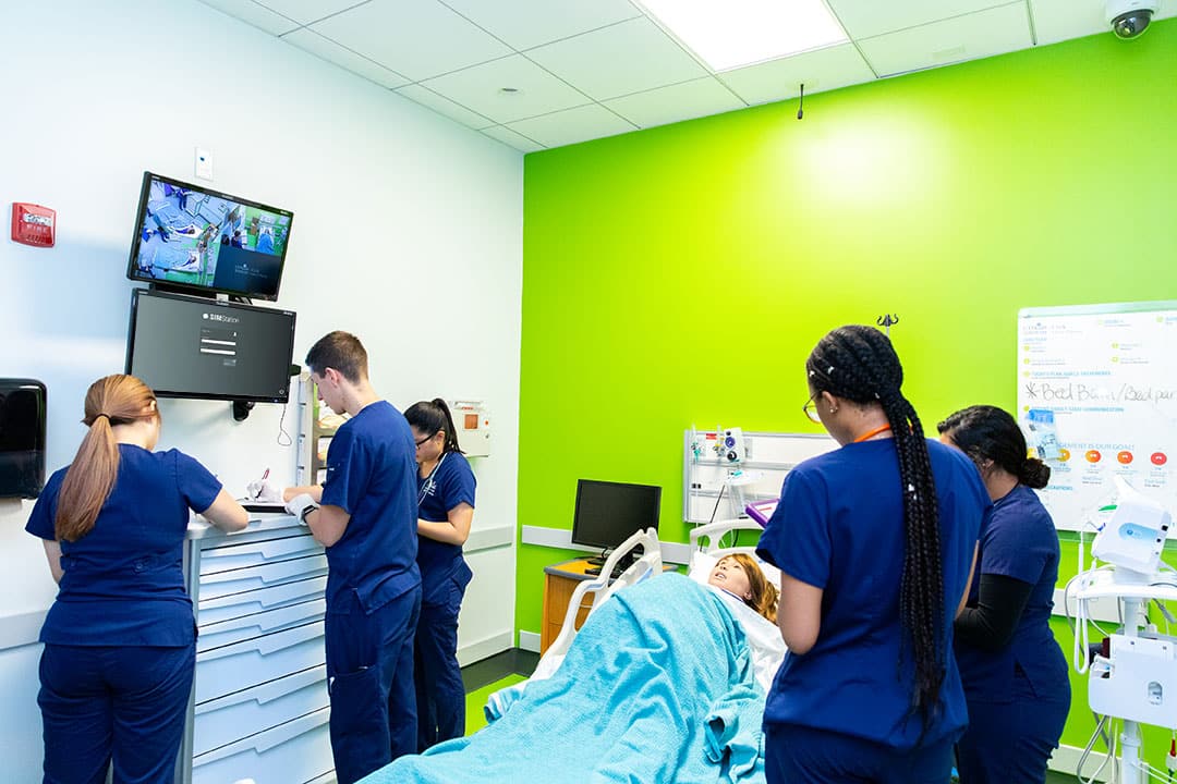 3 Ways a Healthcare Simulation Lab Adds Value to Your Institution