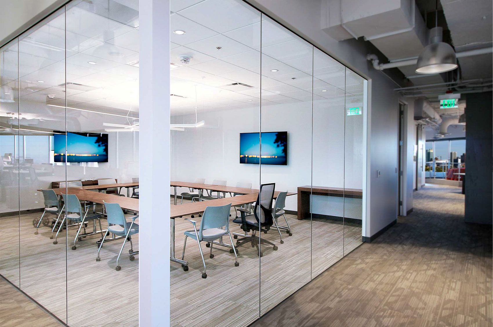 Find Smart Meeting Room Technology Solutions for Your Business